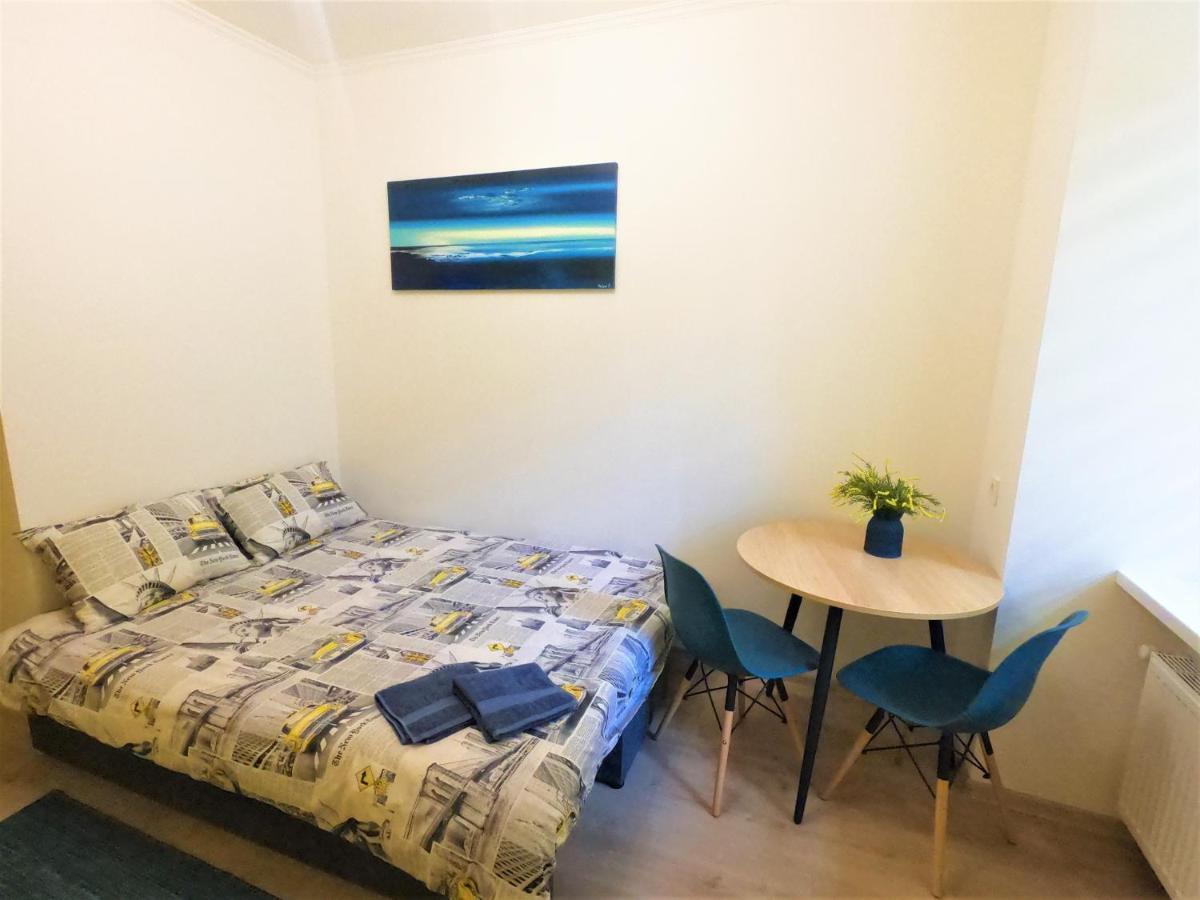 Style And Smart Apartman Lviv Kültér fotó
